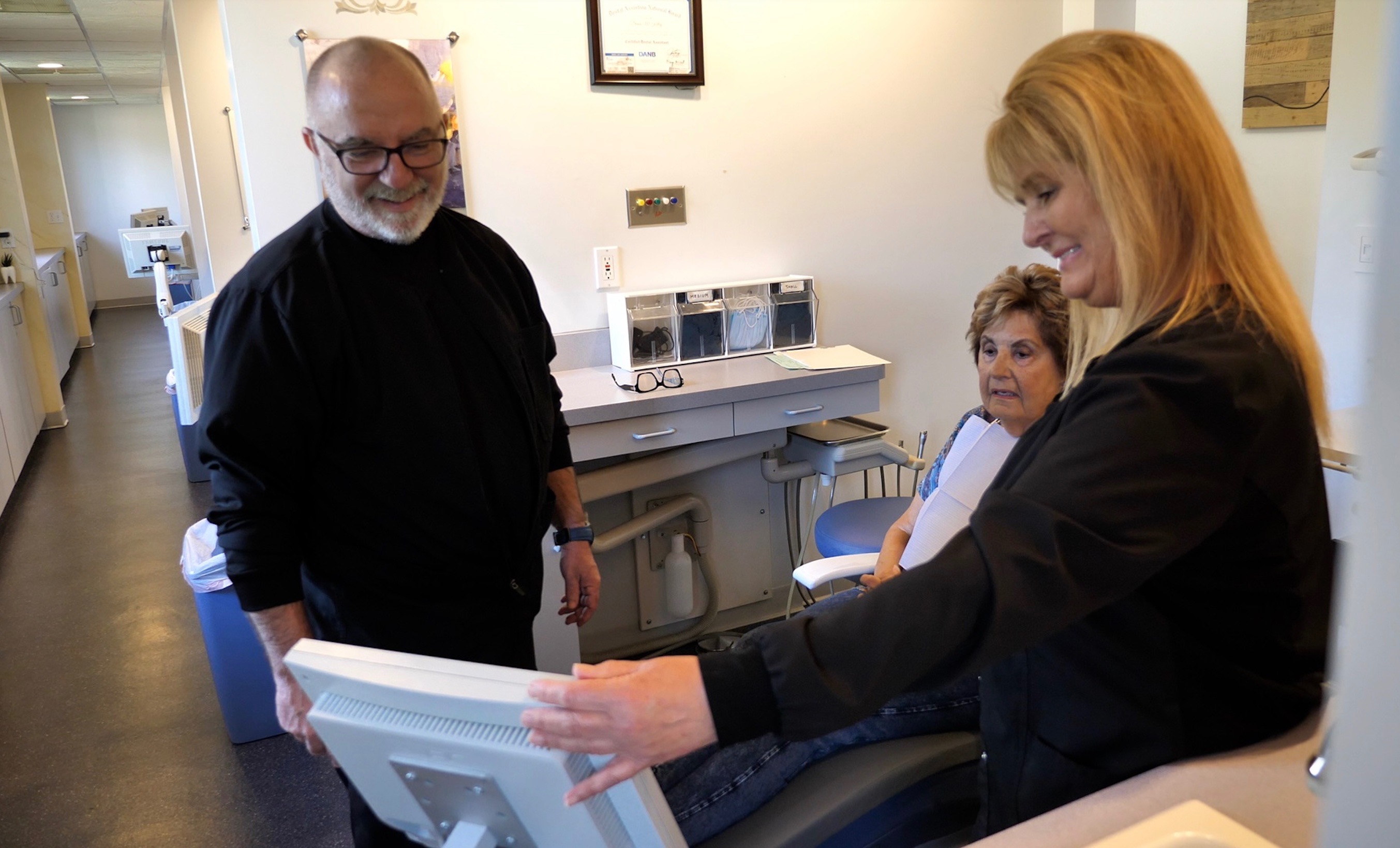 Calcutta Family Dentistry's cover image